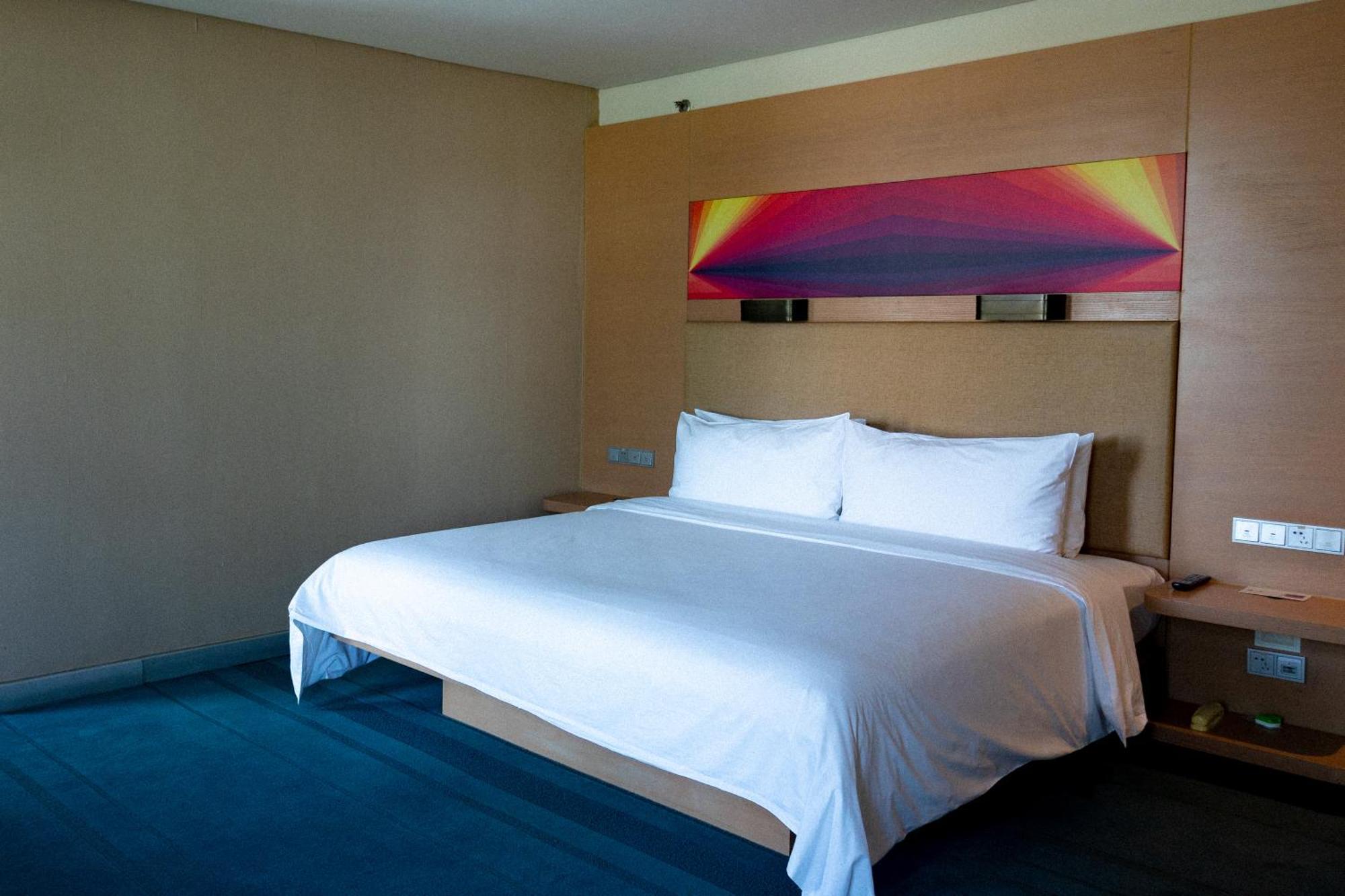 Hotel Aloft Zhengzhou Zhengdong New District Exterior foto