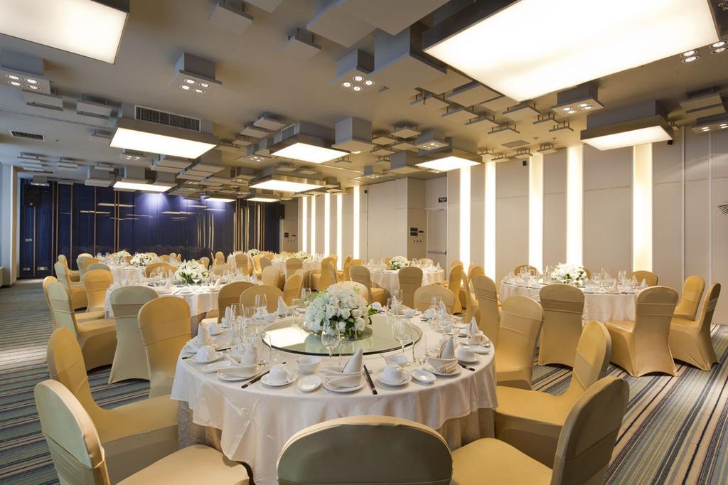Hotel Aloft Zhengzhou Zhengdong New District Exterior foto